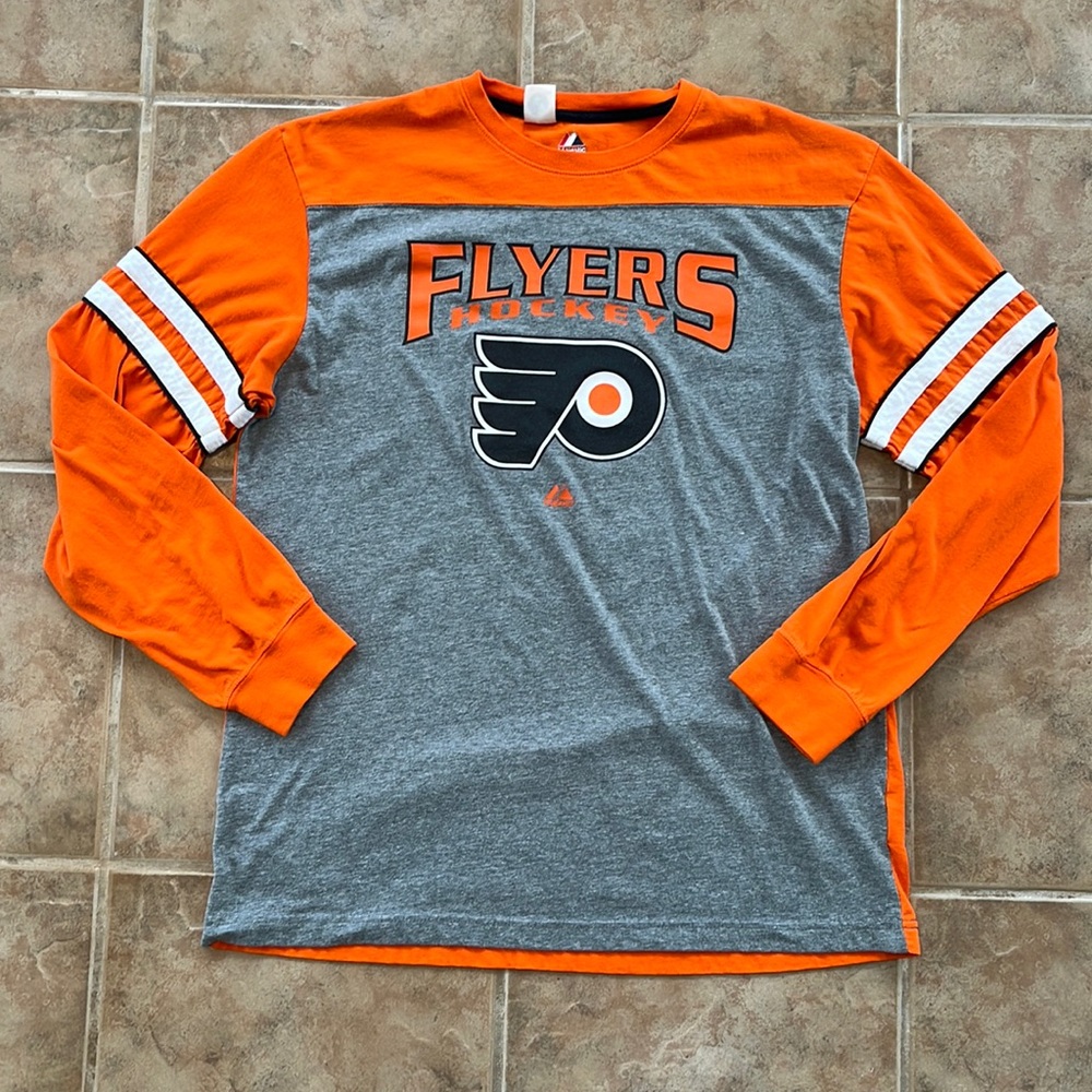Philadelphia Flyers Hockey long sleeve shirt.”majestic”